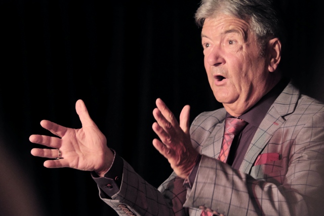 Kabarett von und mit Lutz Hoff